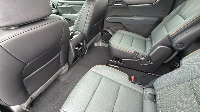 2026 GMC Acadia AT4 - Photo 24