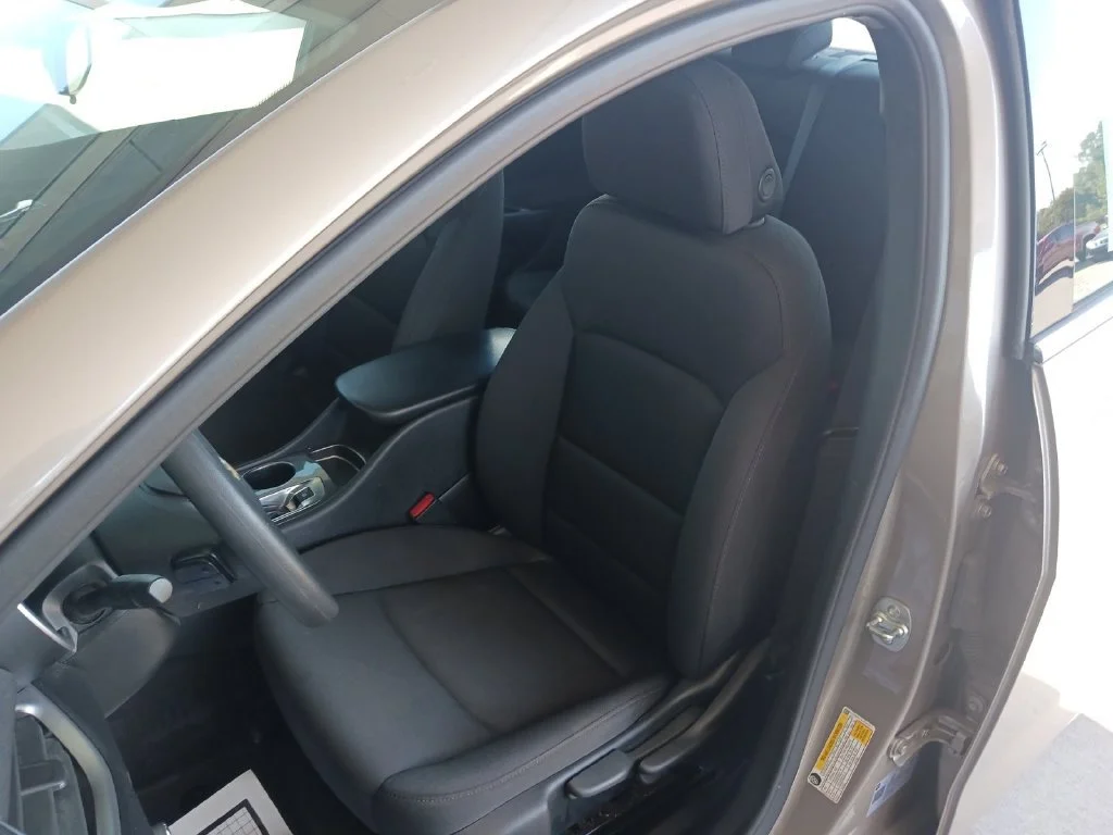 Used 2025 Mineral Gray Metallic Chevrolet LS image 24