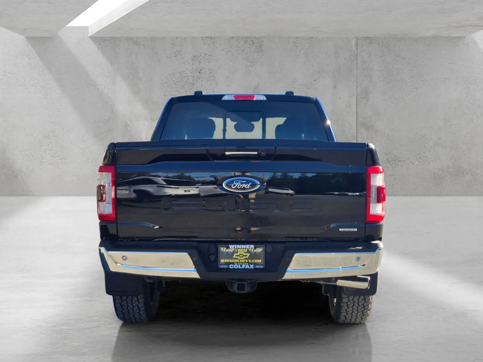 Used 2021  Ford XL image 5