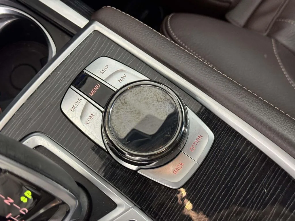 Used 2019 Black BMW 740i xDrive image 30