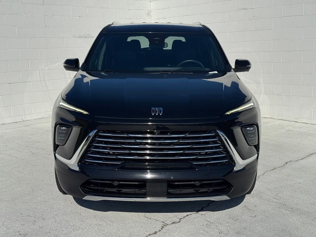 Used 2025 Black Buick Preferred image 7