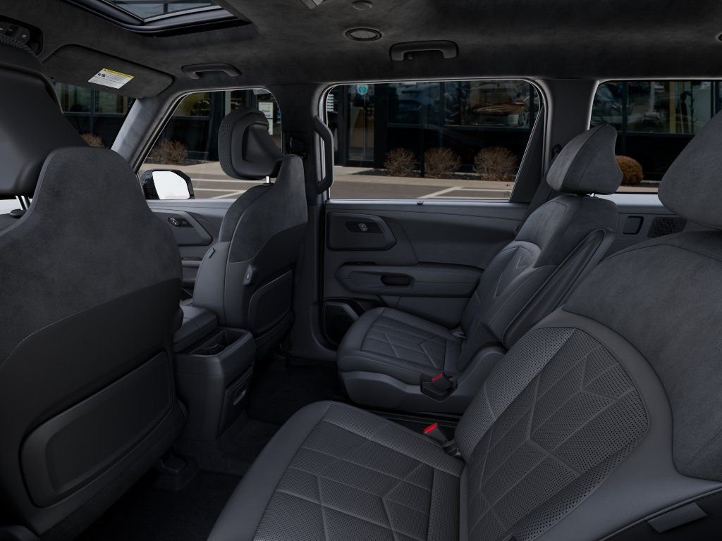 New 2027 Glacial White Pearl Kia X-LINE SX PRESTIGE image 18