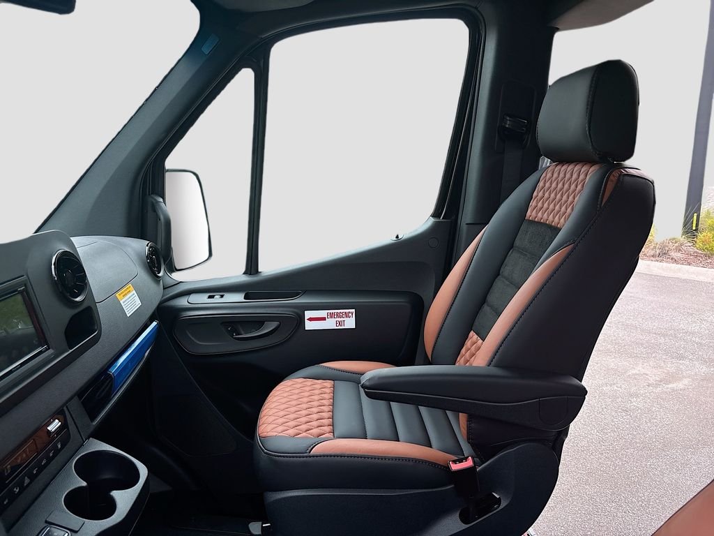 New 2025  Mercedes-Benz 15 Passenger Sliding Door image 47