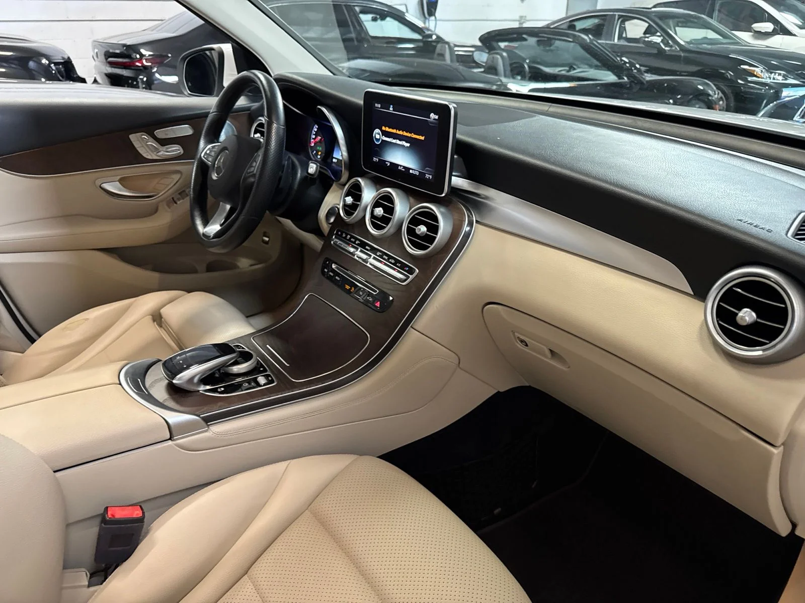 Used 2019 White Mercedes-Benz GLC 300 image 24