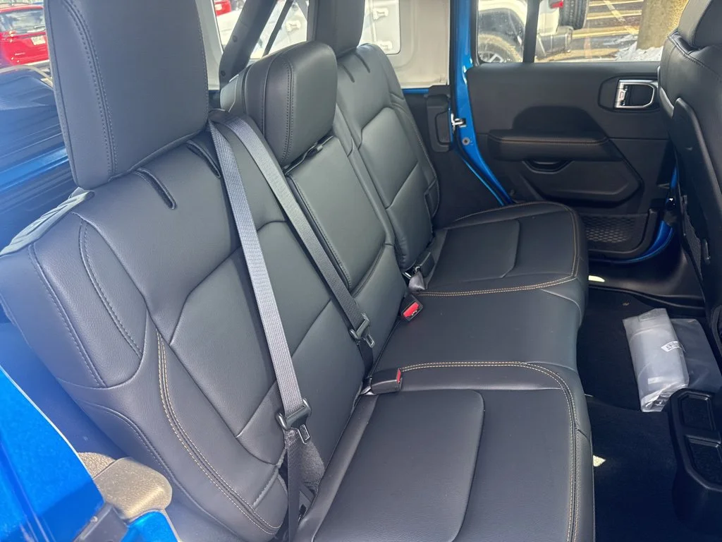 Used 2025 Blue Jeep Sahara image 55