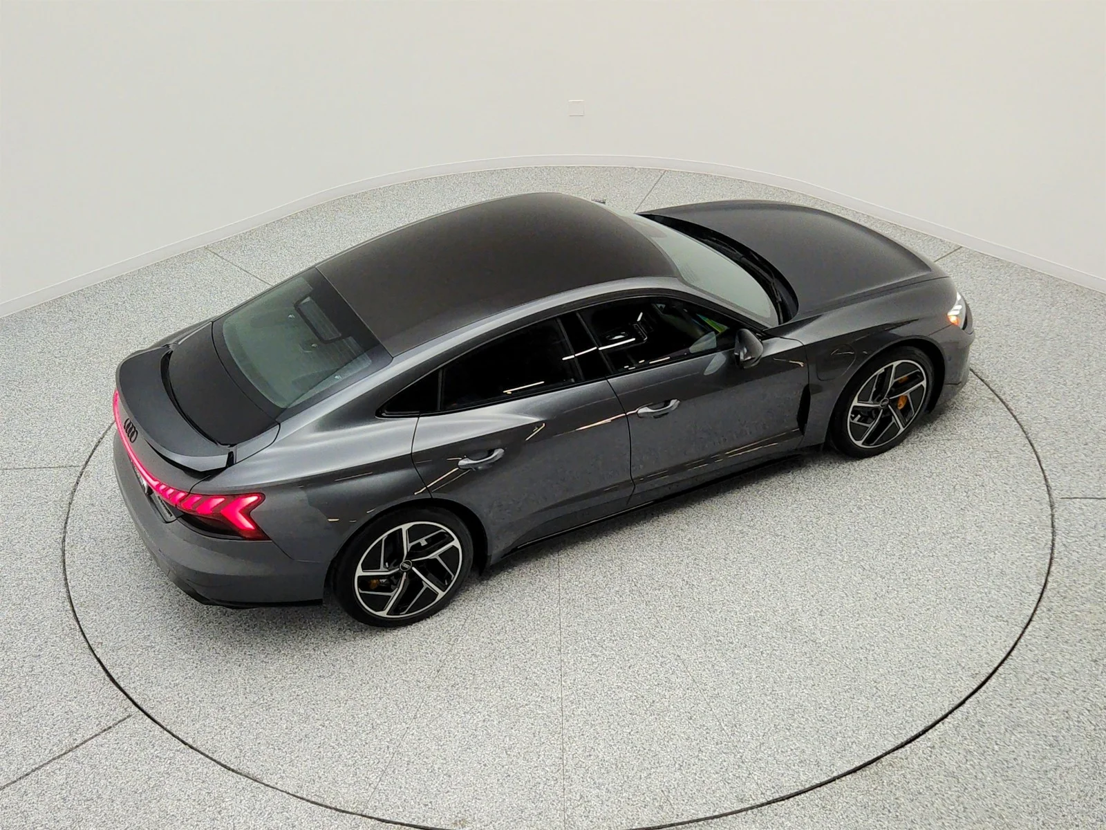 Used 2024 Daytona Gray Pearl Effect Audi quattro image 20