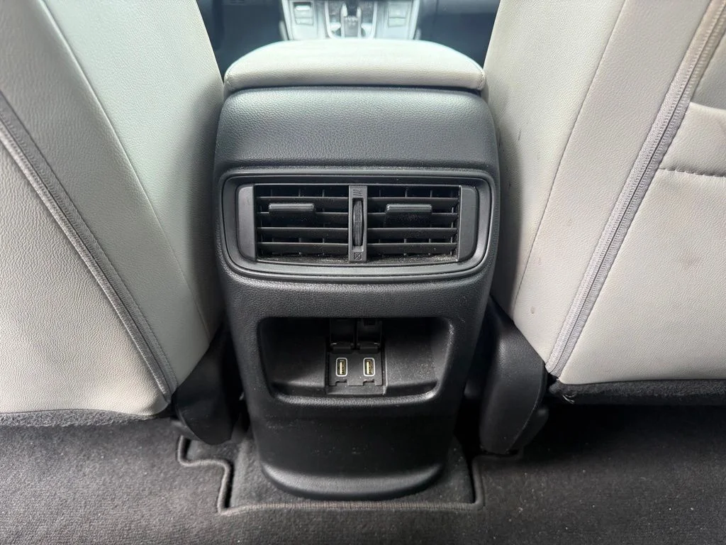Used 2021  Honda EX-L image 11