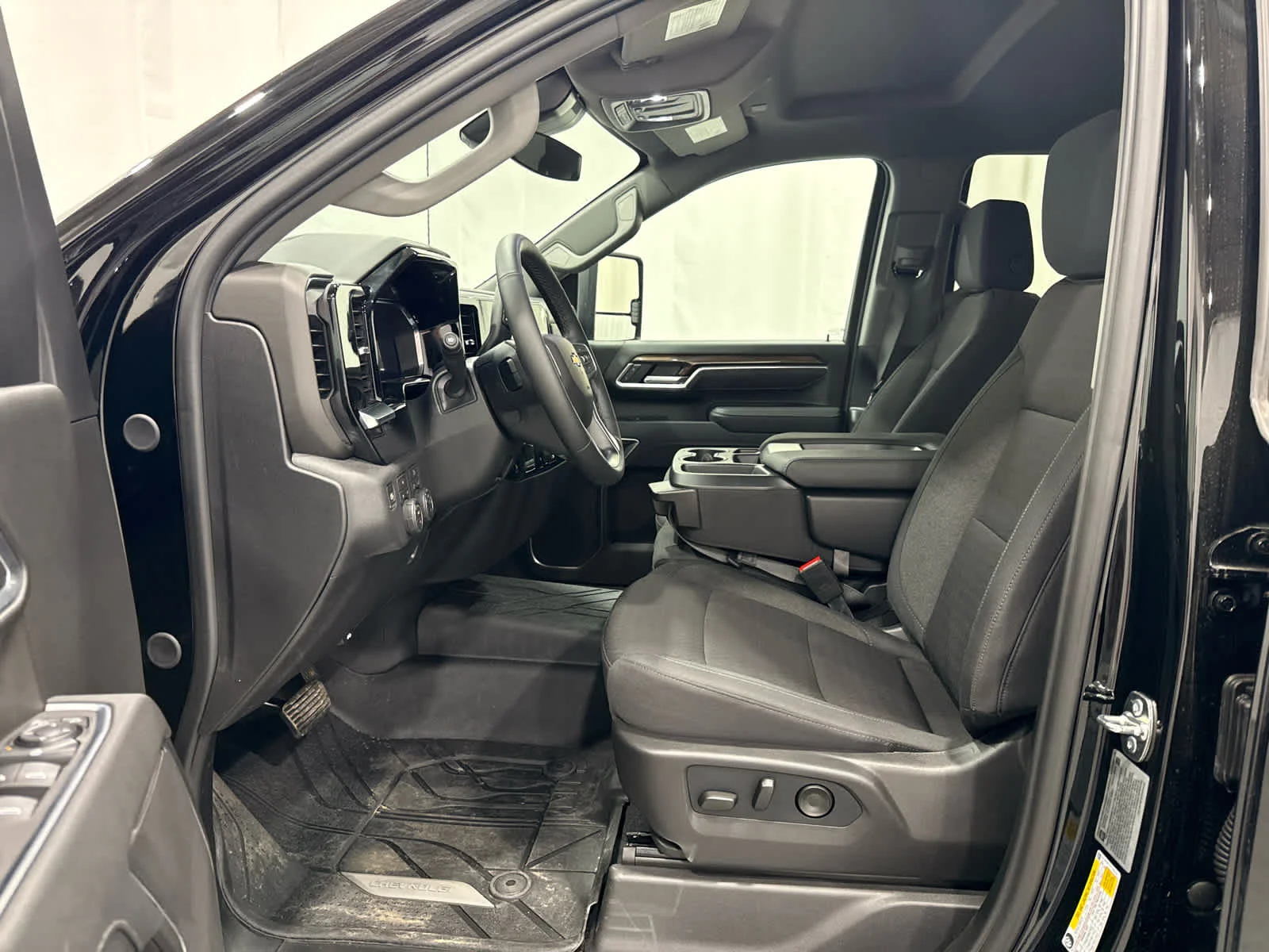 Used 2026 Black Chevrolet LT image 11