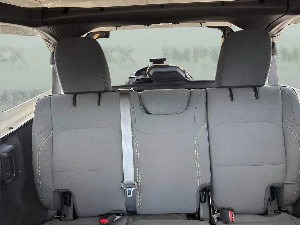 Used 2025 Gray Jeep Sport S image 10