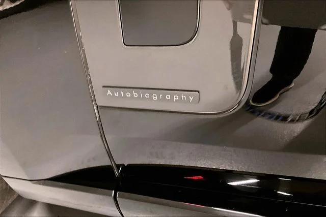 Certified Used 2024 Black Land Rover Autobiography image 31