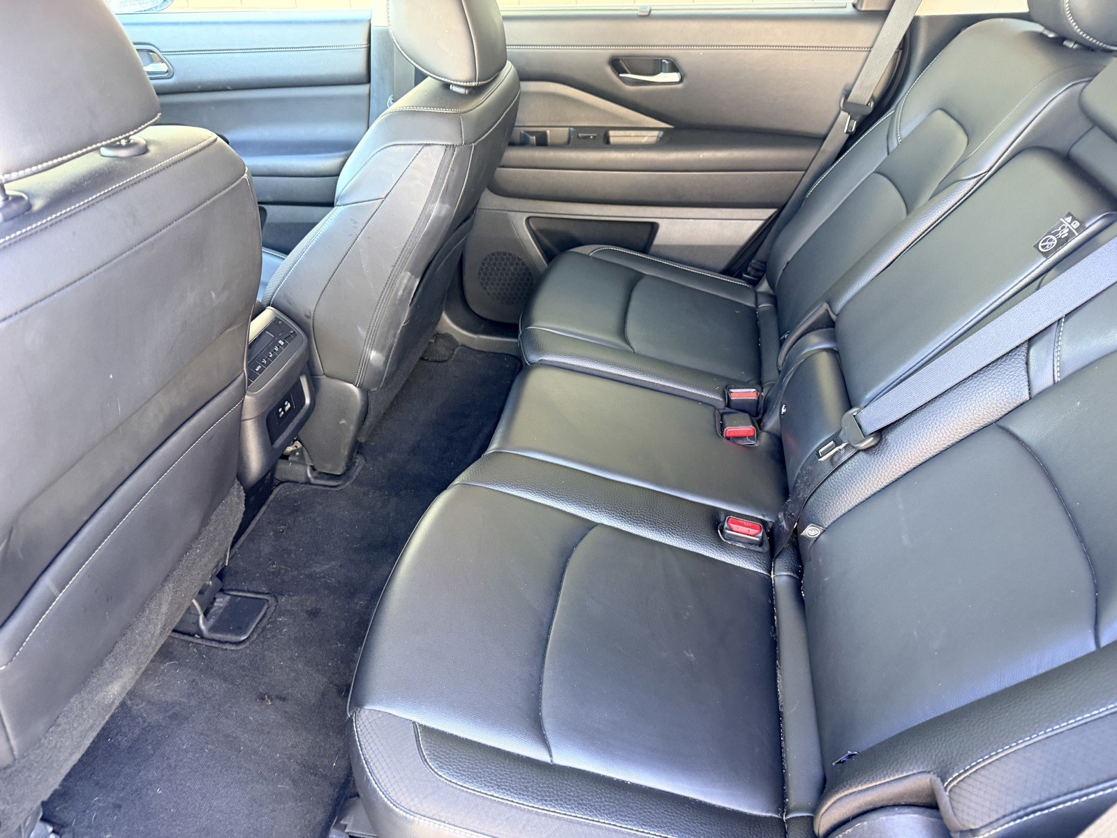 Used 2025 Silver Nissan SL image 20