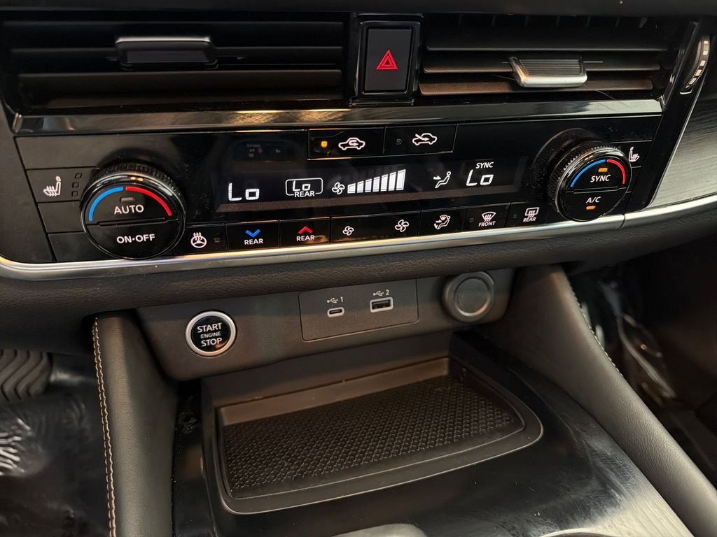 Used 2021 Boulder Gray Nissan SL image 20