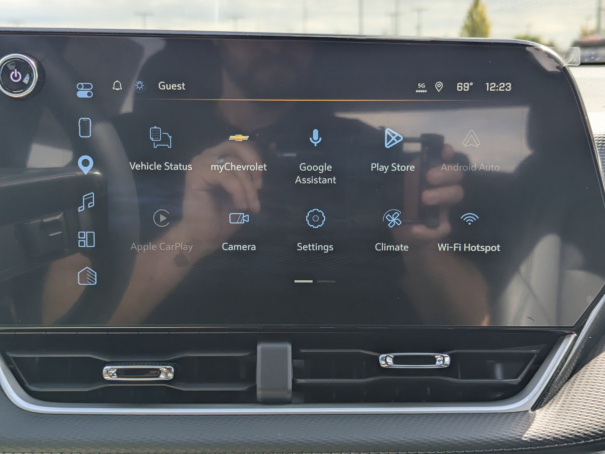 2027 Chevrolet Equinox LT - Photo 20