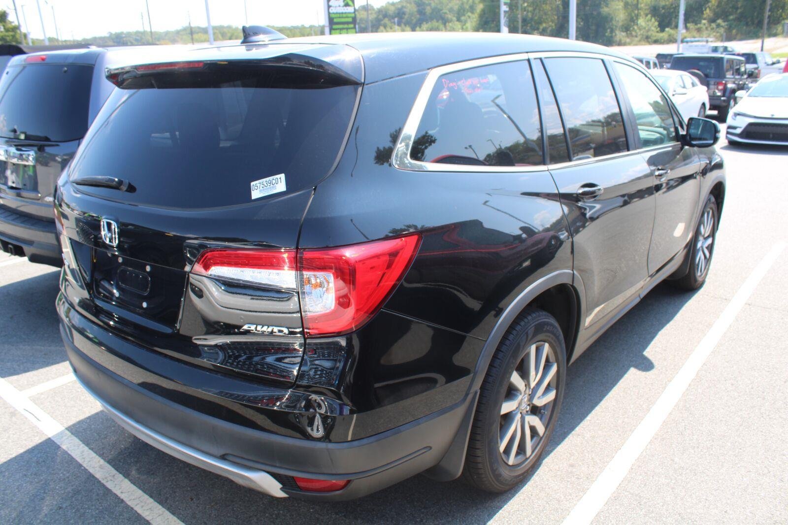 Used 2020 Crystal Black Pearl Honda EX-L image 6