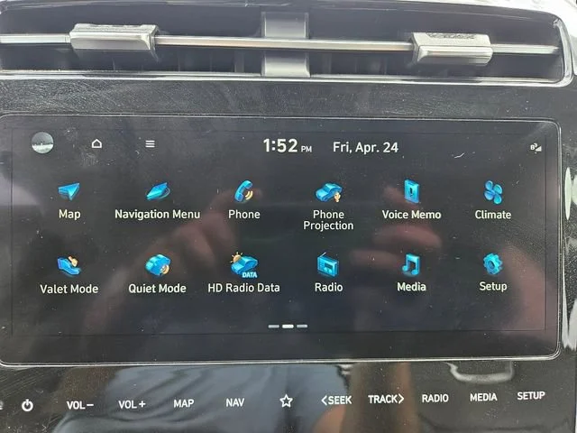Used 2023 Black Hyundai Limited image 19