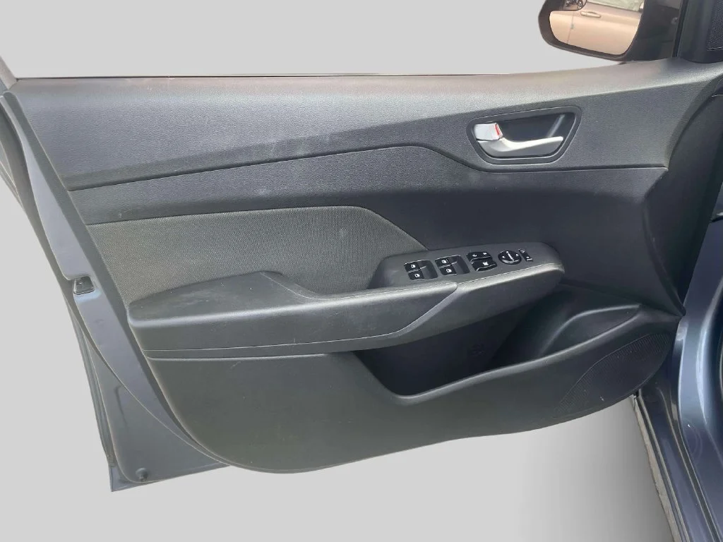 Used 2019 Gray Hyundai SEL image 16