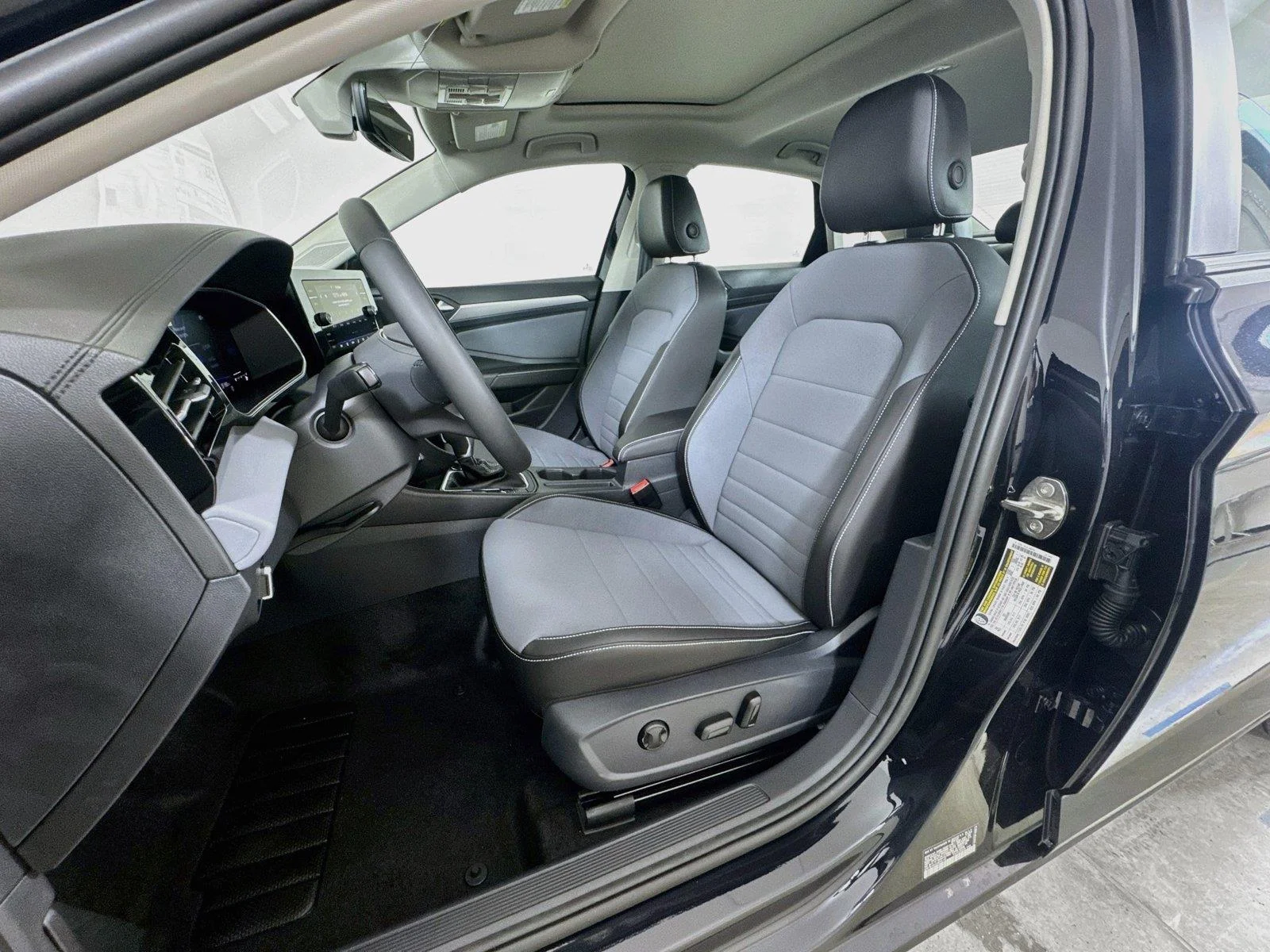 New 2027 Deep Black Pearl Volkswagen SE image 20