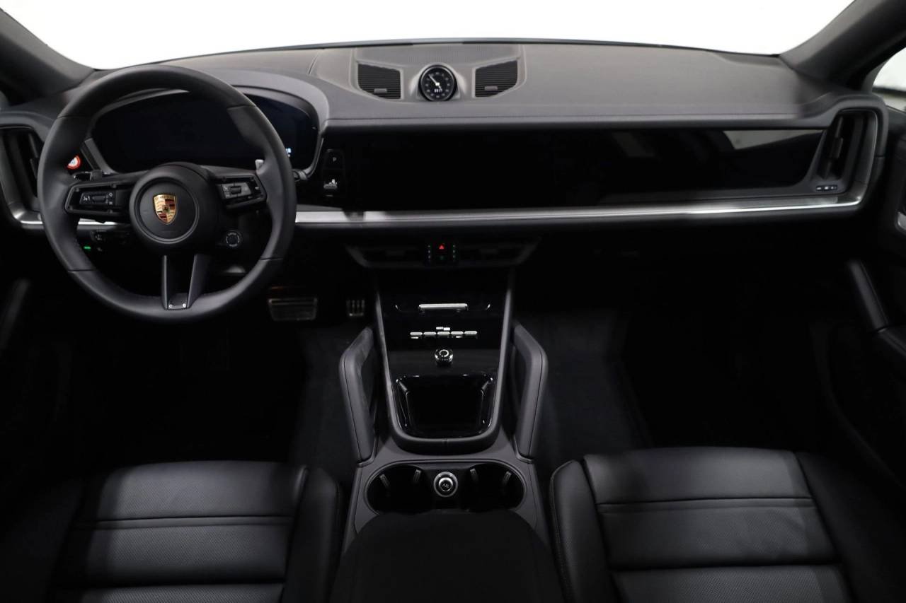 Used 2026 White Porsche Coupe image 26