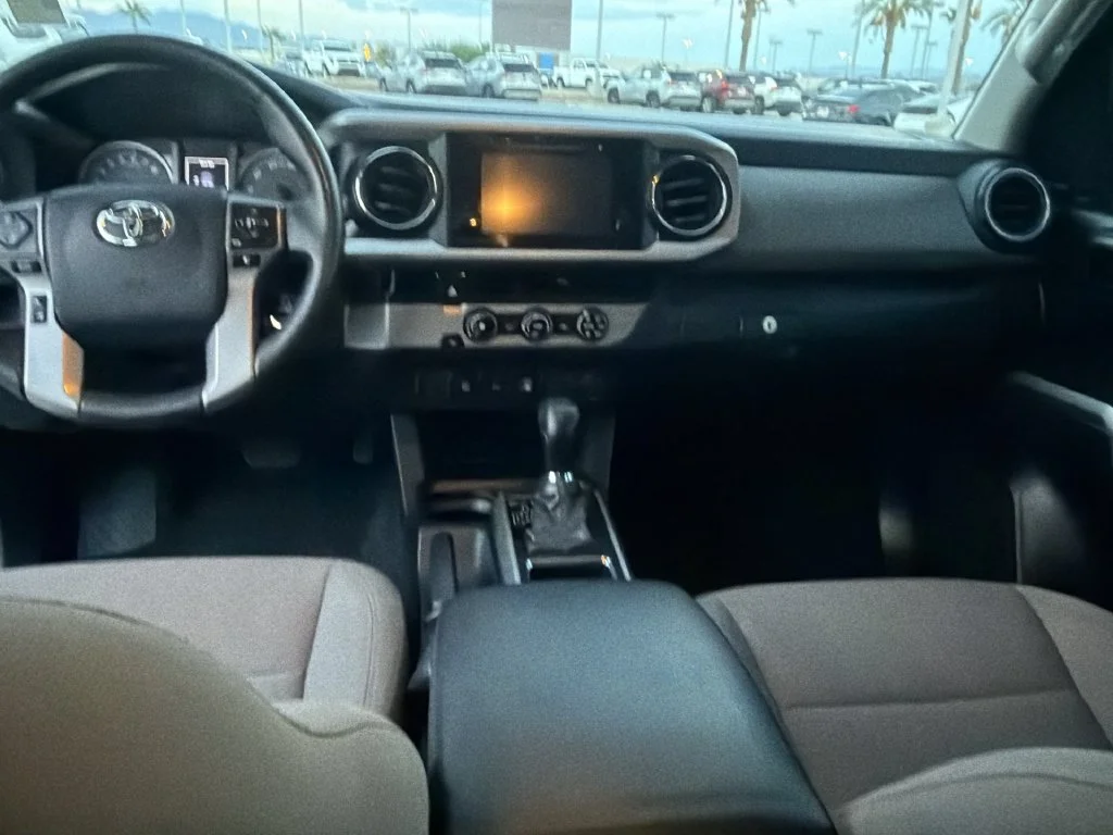 2017 Toyota Tacoma SR5 - Photo 14