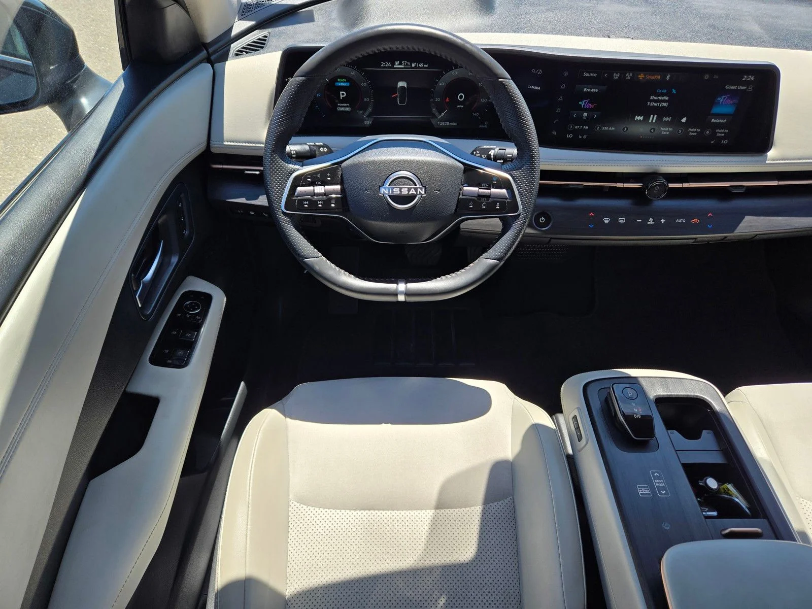 Used 2025 Deep Ocean Blue Pearl/Black Diamond Pearl Nissan ENGAGE image 16