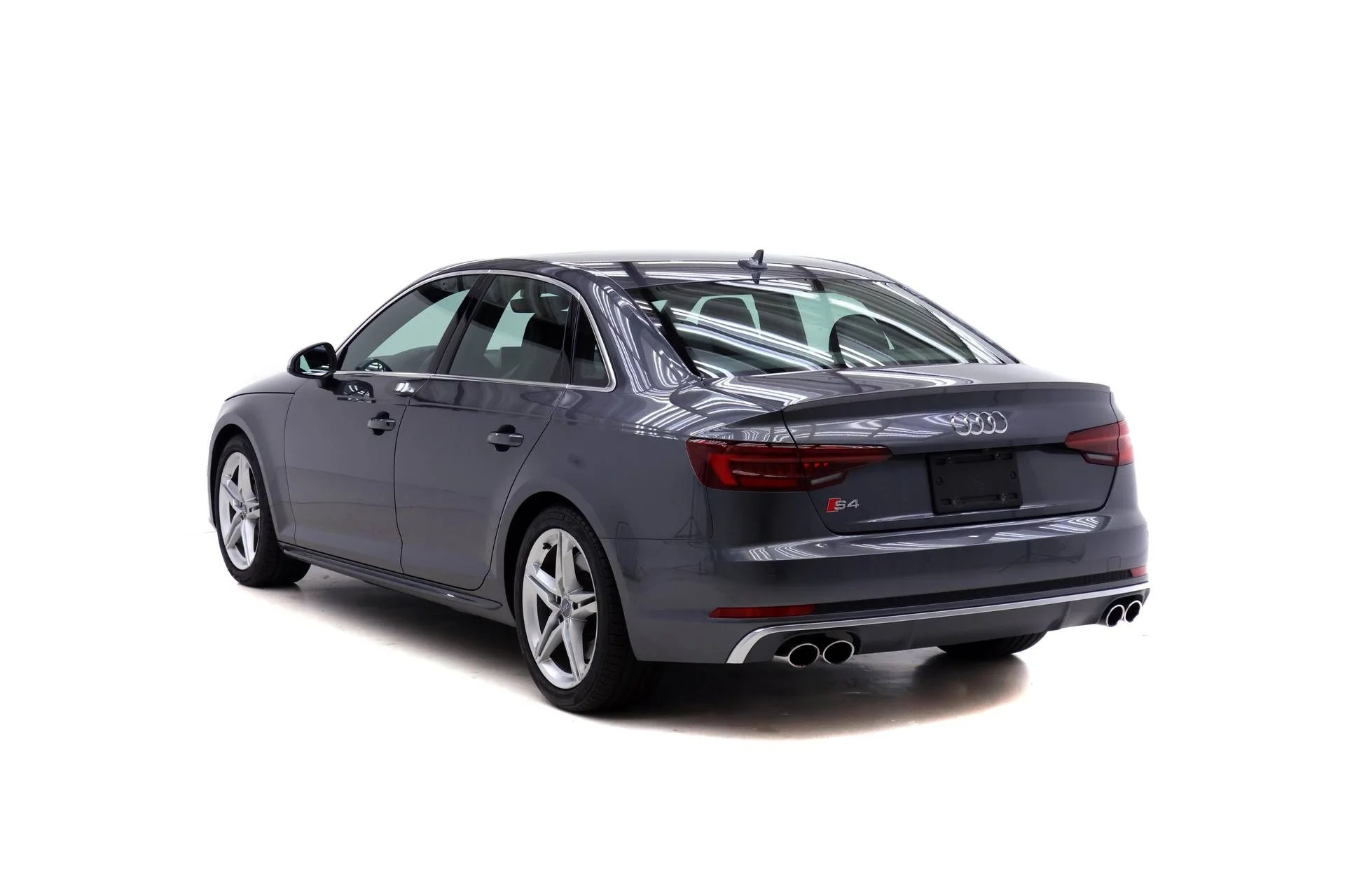 Used 2019  Audi 3.0T Premium Plus image 5