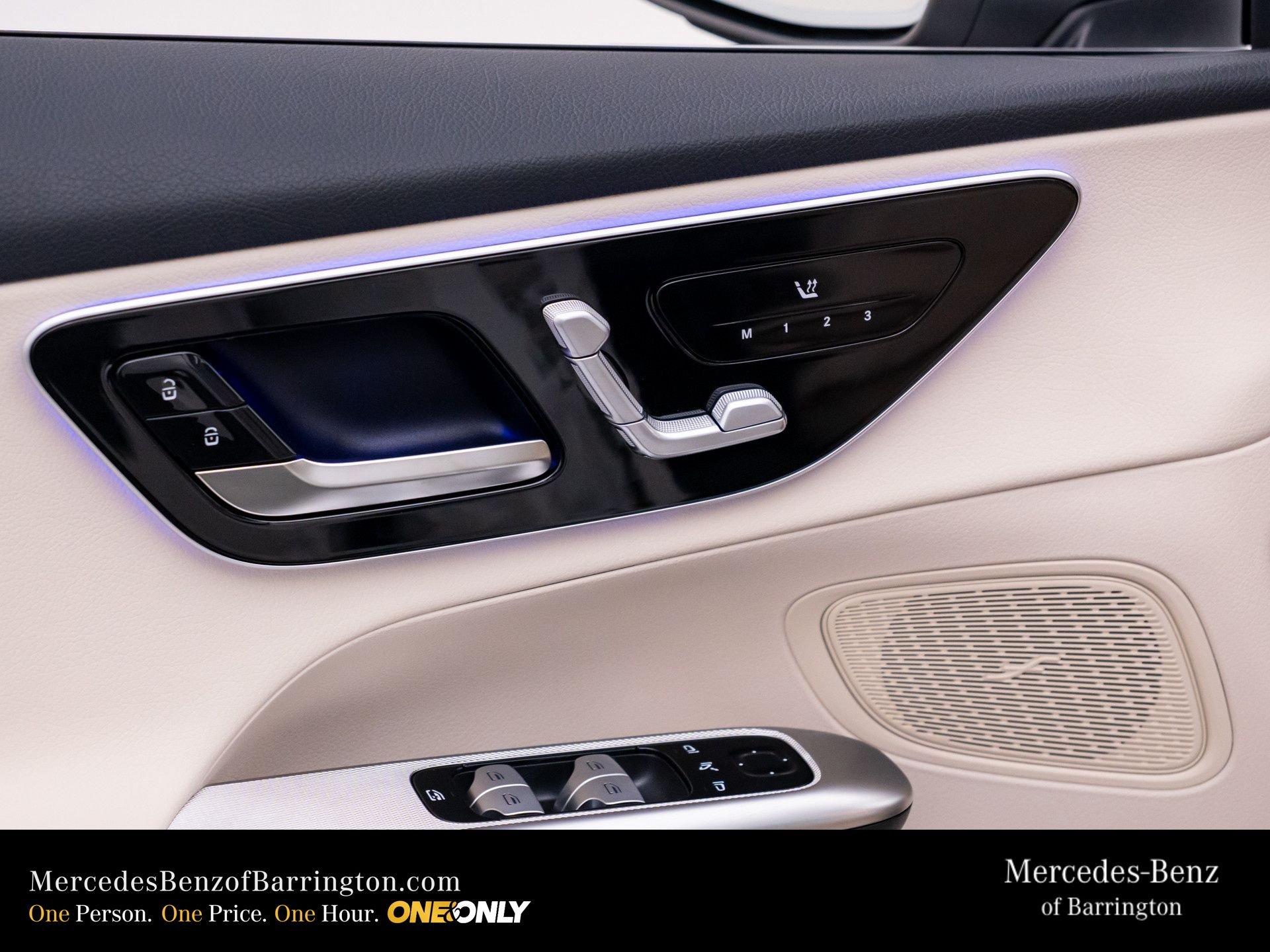New 2026 Polar White Mercedes-Benz GLC 300 image 16