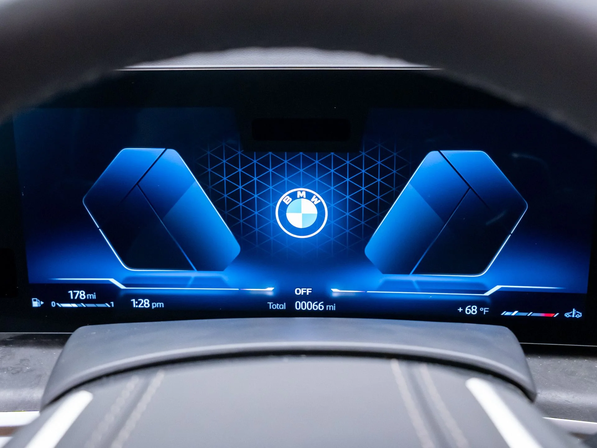 New 2026 Gray BMW xDrive40i image 24