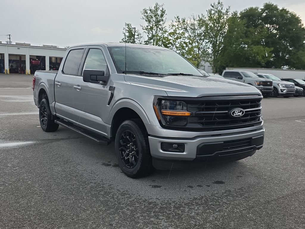 New 2026 Iconic Silver Metallic Ford XLT image 9
