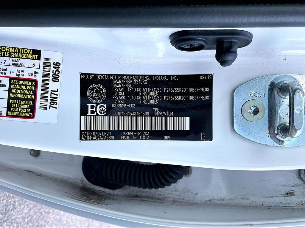 Used 2018 White Toyota Platinum image 9