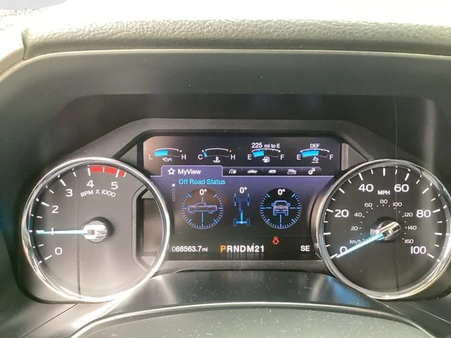 Used 2019 White Ford Lariat image 15