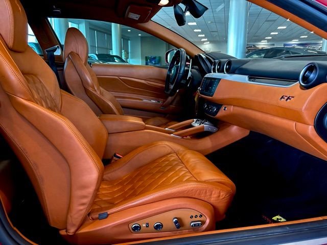 Used 2012 Red Ferrari Base image 42