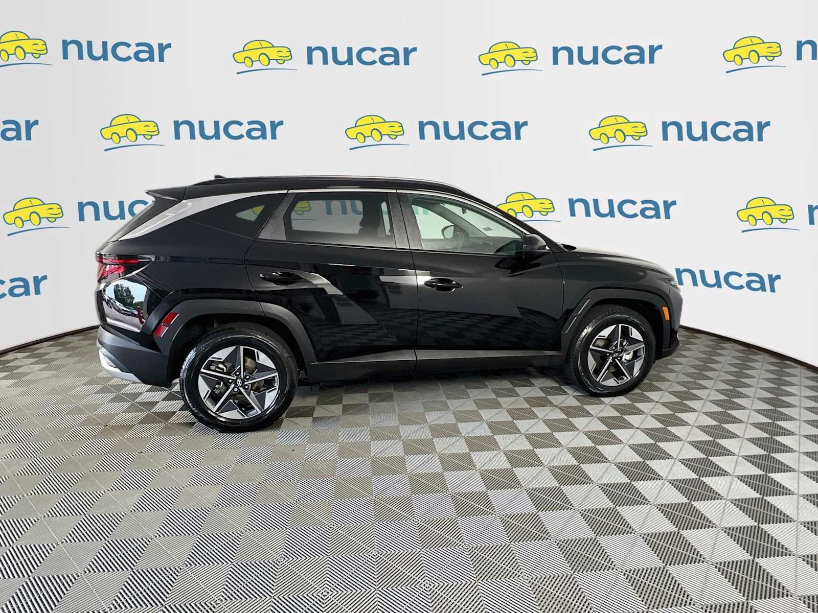 Certified Used 2025 Phantom Black Hyundai SEL image 8