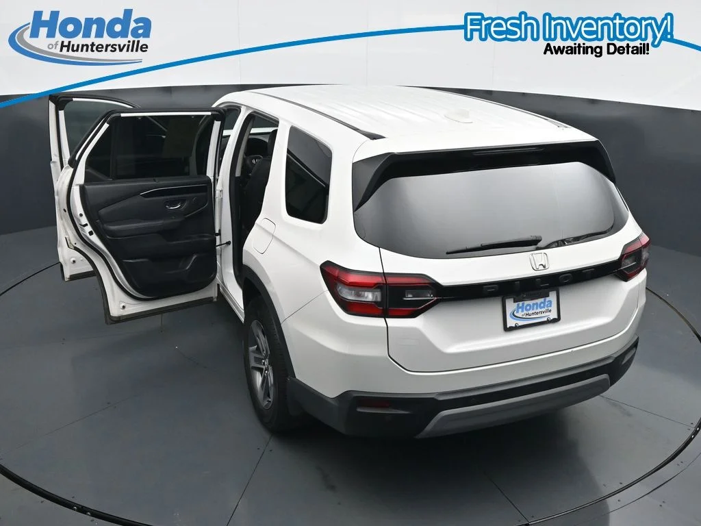 Used 2025 Platinum White Pearl Honda EX-L image 41