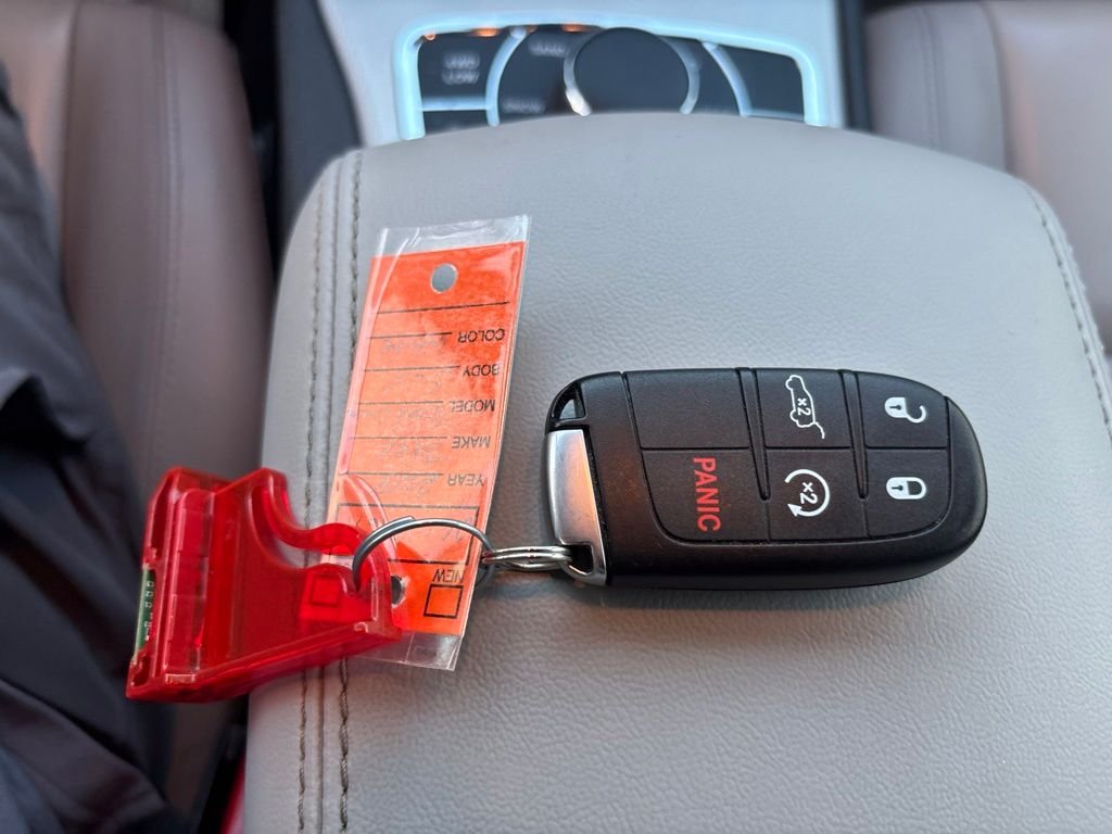 Used 2018 White Jeep Limited image 18