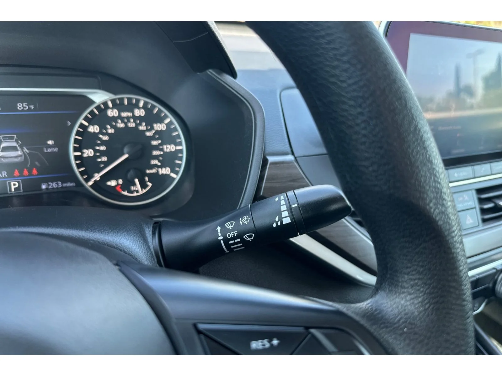 Used 2023 Gun Metallic Nissan 2.5 SV image 38