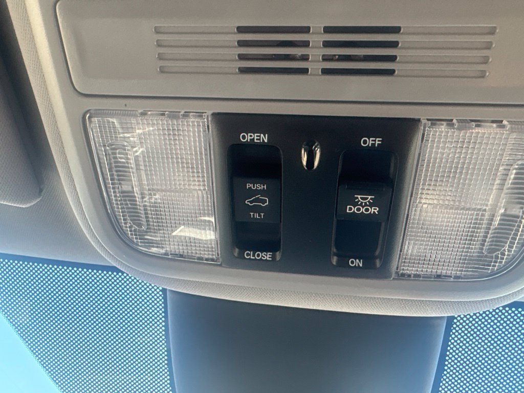 Used 2021 Blue Honda EX-L image 25