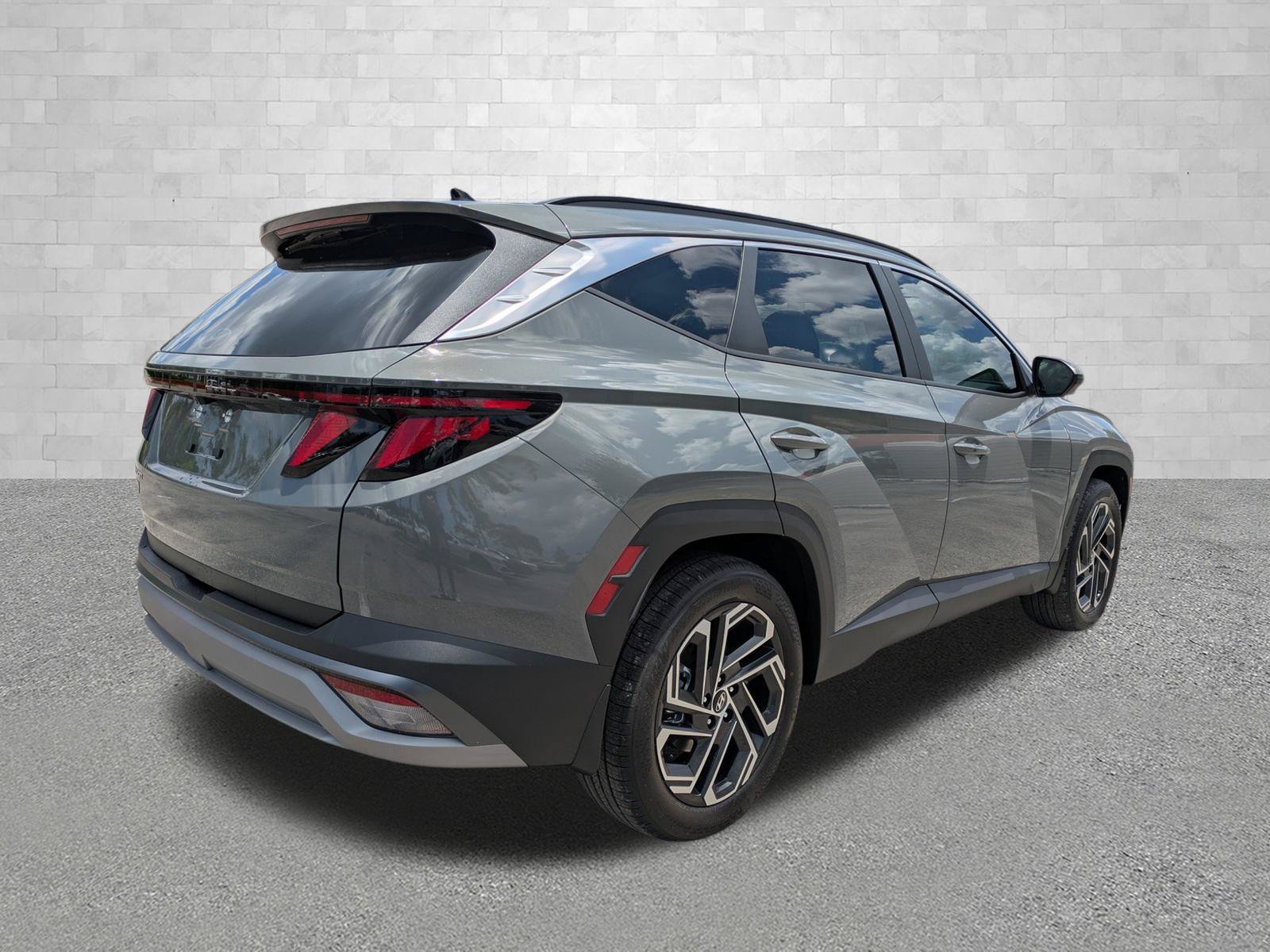 New 2026 Hampton Gray Hyundai SEL FWD image 2