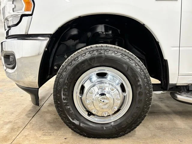 Used 2024 White Ram Big Horn image 9