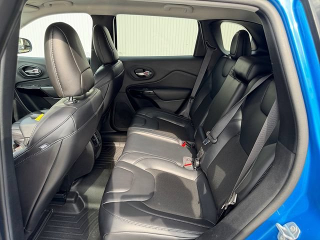 Used 2021 Hydro Blue Jeep Altitude image 18