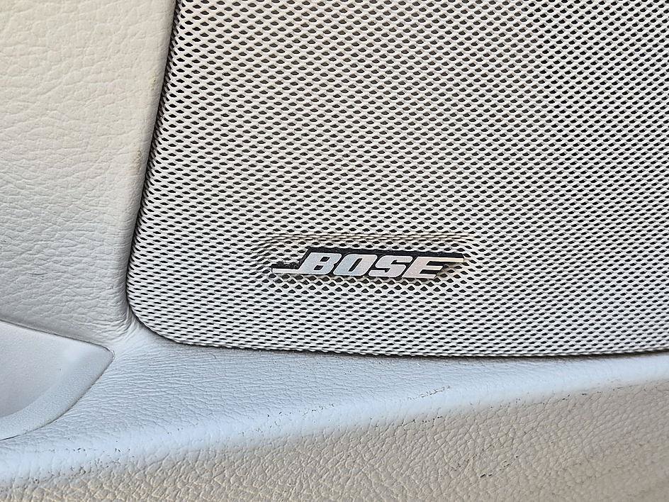 Used 2009 Jetstream Blue Met Tintcoat Chevrolet w/3LT image 14