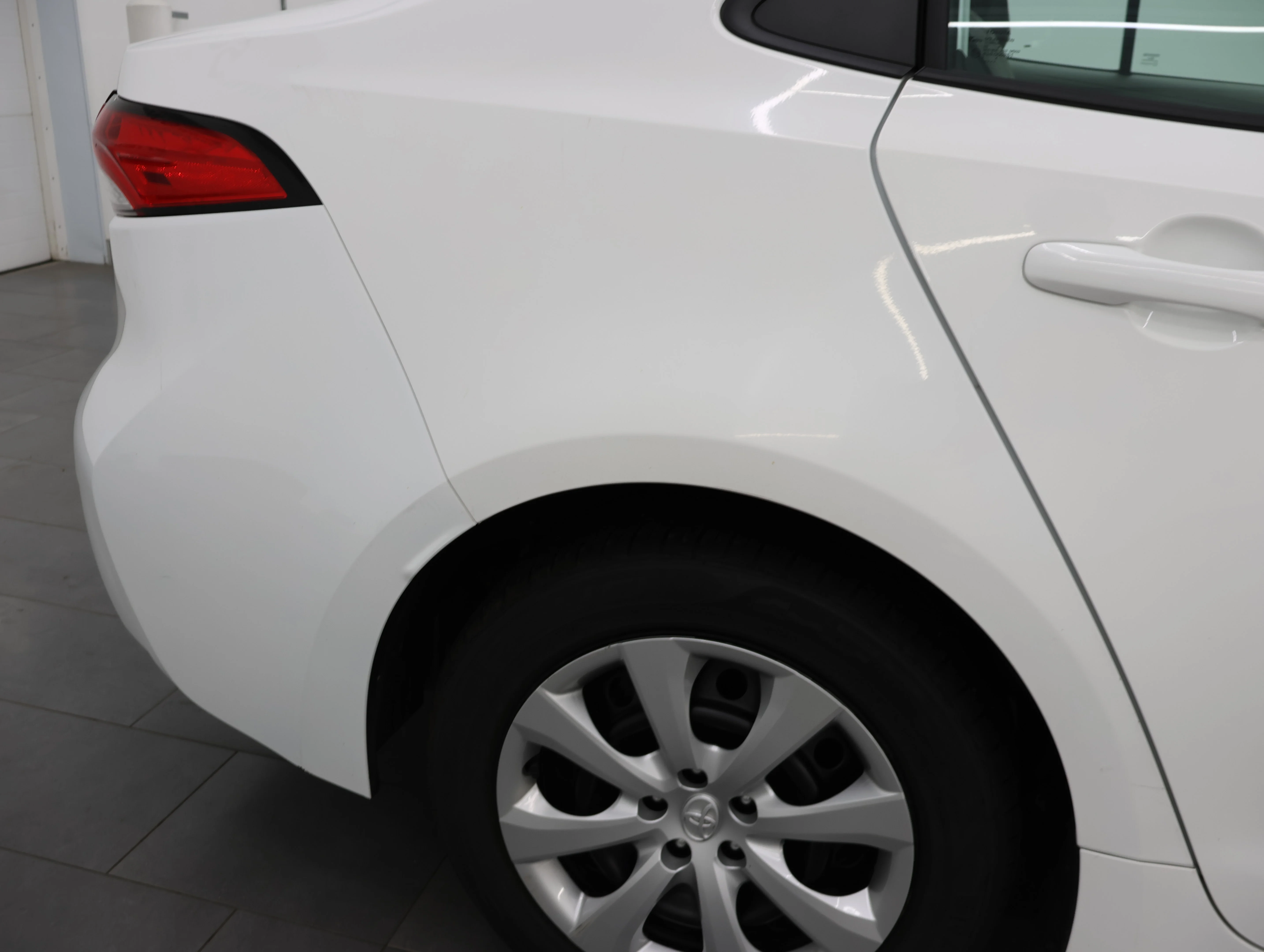 Used 2024 Ice Cap Toyota LE image 24
