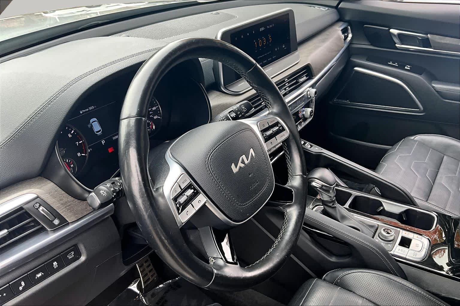 Used 2022 Wolf Gray Kia SX image 18