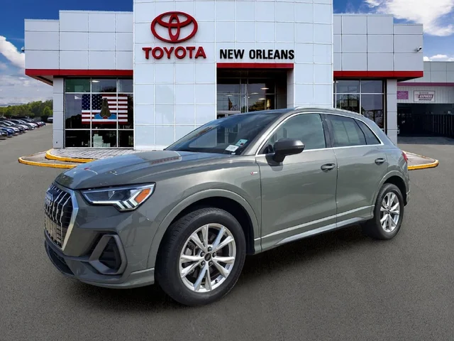 2023 Audi Q3 Premium