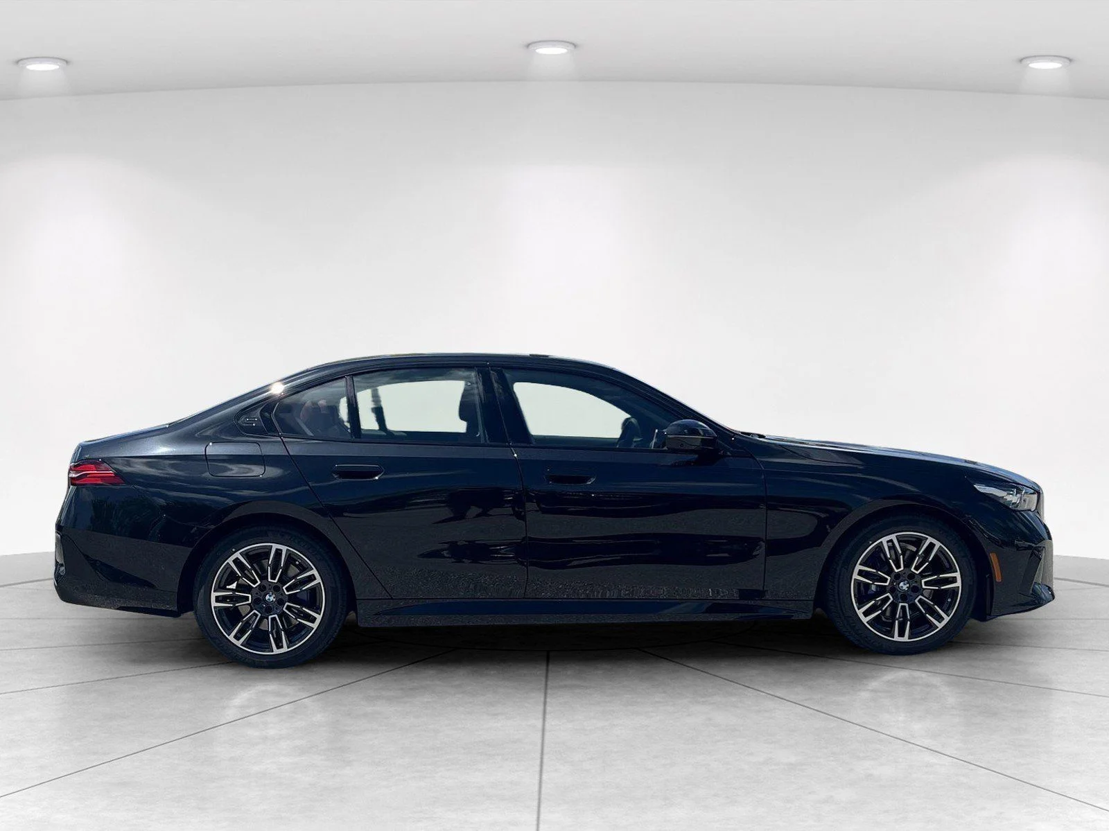 New 2027 Black Sapphire Metallic BMW 530i image 2