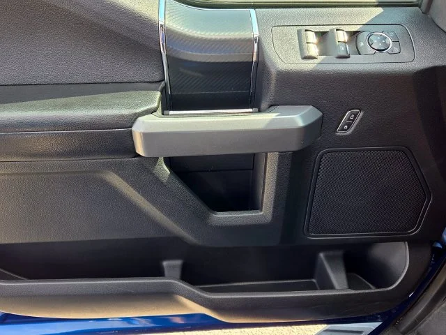 Used 2018 Blue Ford XLT image 29