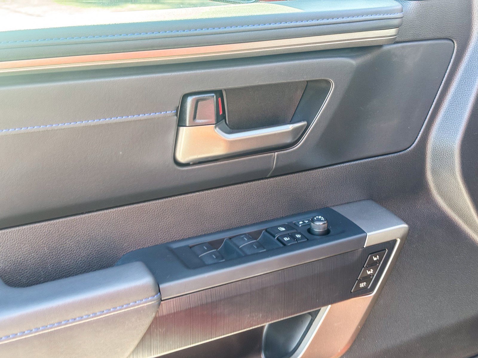 2026 Toyota Tundra Platinum - Photo 21