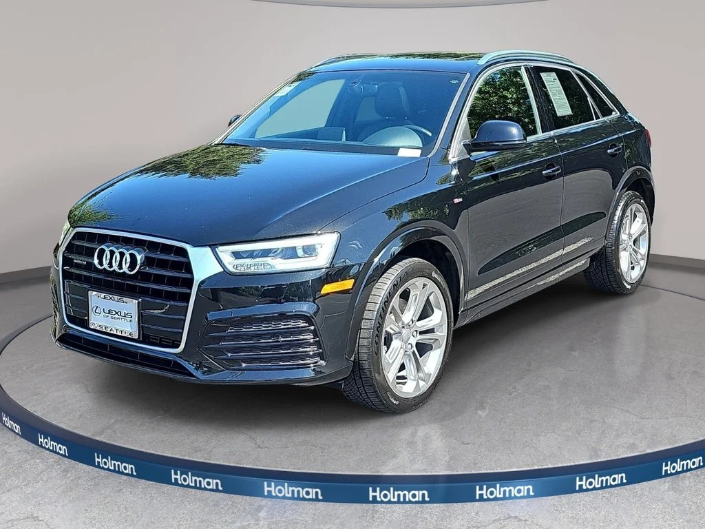 2016 Audi Q3 2.0T quattro tiptronic Prestige's photo