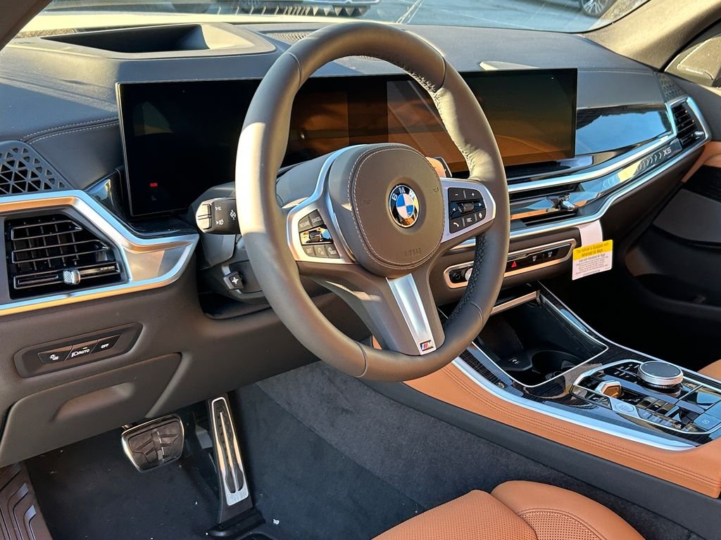 New 2026 Carbon Black Metallic BMW xDrive40i image 13