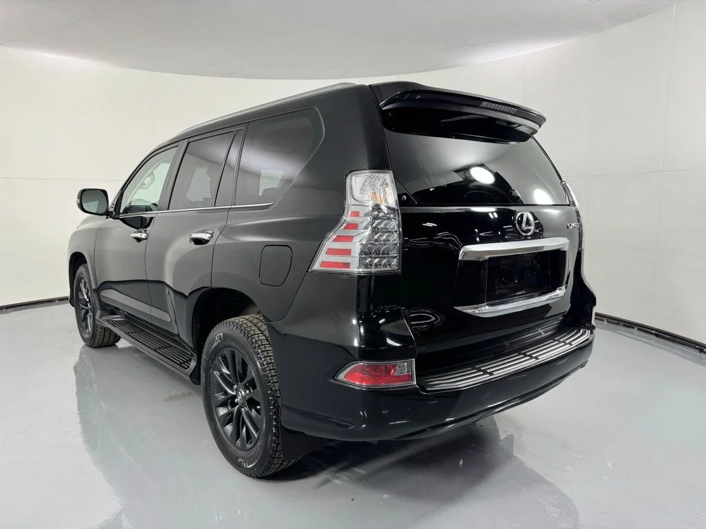 Used 2023 Onyx Black Lexus 460 image 5