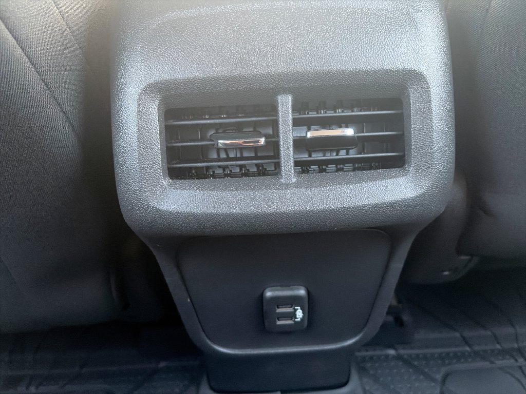 2023 Chevrolet Equinox LT - Photo 22